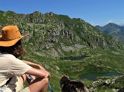 41 Salendo dalla Bocchetta Triomen al Tribortoi vista sui Laghi di Ponteranica